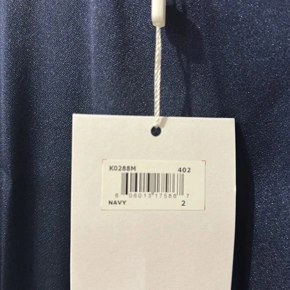 NEW • Gal Meets Glam • JULIA CREPE BACK SATIN MIDI DRESS IN NAVY Blue - Picture 4 of 6